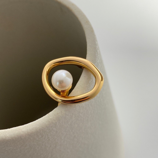 Moonlit Pearl Circlet Ring